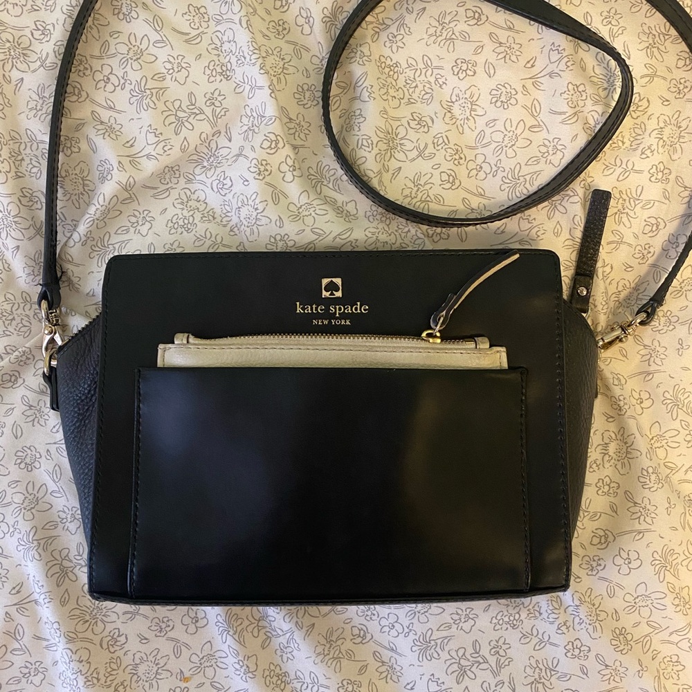 Kate Spade Black Crossbody Bag with Slim Profile and Elegant Design